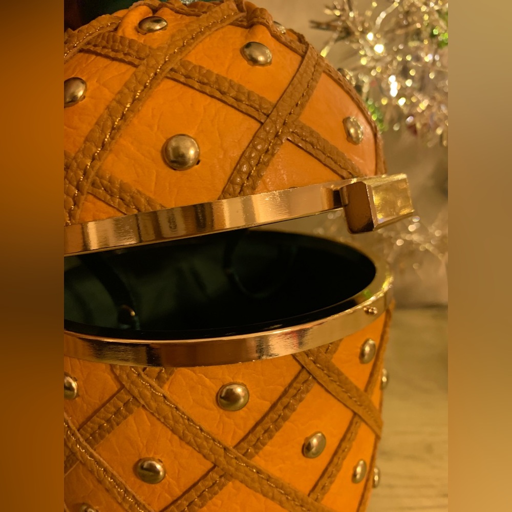 🍍🍍Pineapple Purse 🍍🍍 - Picture 3 of 5